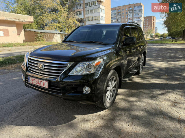 Черный Лексус ЛХ, объемом двигателя 5.66 л и пробегом 278 тыс. км за 23500 $, фото 7 на Automoto.ua