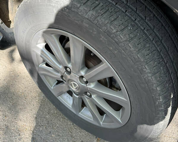 Черный Лексус ЛХ, объемом двигателя 5.66 л и пробегом 278 тыс. км за 23500 $, фото 4 на Automoto.ua