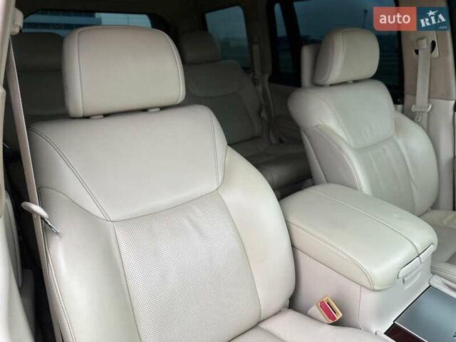 Чорний Лексус ЛХ, об'ємом двигуна 5.66 л та пробігом 144 тис. км за 75000 $, фото 69 на Automoto.ua