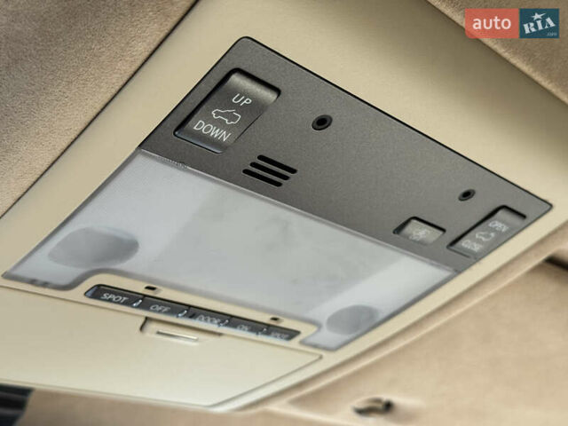 Черный Лексус ЛХ, объемом двигателя 5.7 л и пробегом 142 тыс. км за 71000 $, фото 54 на Automoto.ua