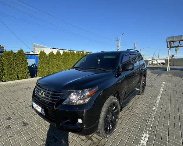 Черный Лексус ЛХ, объемом двигателя 5.7 л и пробегом 218 тыс. км за 26200 $, фото 6 на Automoto.ua