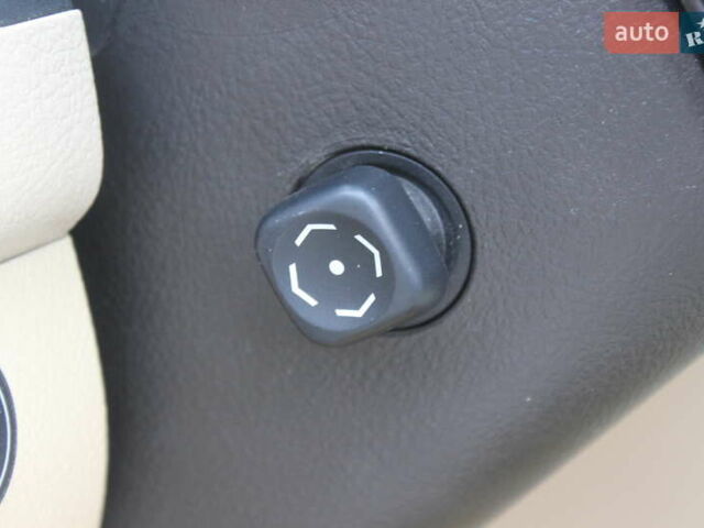 Чорний Лексус ЛХ, об'ємом двигуна 5.66 л та пробігом 208 тис. км за 27999 $, фото 60 на Automoto.ua