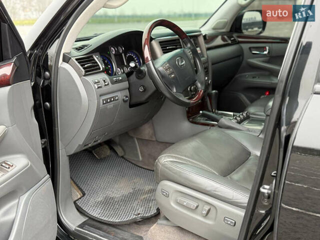 Чорний Лексус ЛХ, об'ємом двигуна 5.7 л та пробігом 270 тис. км за 33000 $, фото 7 на Automoto.ua