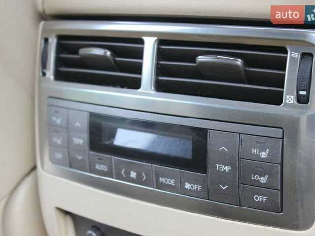 Чорний Лексус ЛХ, об'ємом двигуна 5.66 л та пробігом 208 тис. км за 27999 $, фото 45 на Automoto.ua