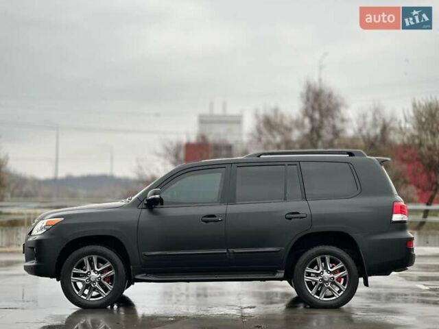 Чорний Лексус ЛХ, об'ємом двигуна 5.66 л та пробігом 144 тис. км за 75000 $, фото 1 на Automoto.ua