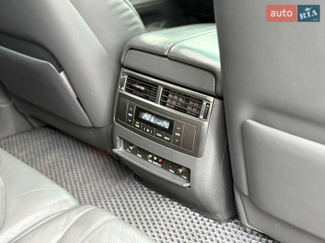 Чорний Лексус ЛХ, об'ємом двигуна 5.7 л та пробігом 270 тис. км за 33000 $, фото 10 на Automoto.ua