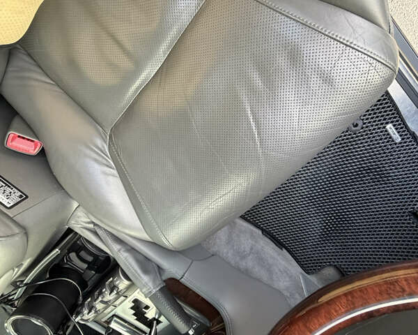 Черный Лексус ЛХ, объемом двигателя 5.66 л и пробегом 160 тыс. км за 38000 $, фото 21 на Automoto.ua