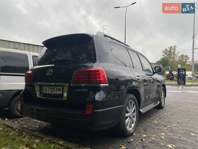 Черный Лексус ЛХ, объемом двигателя 5.7 л и пробегом 394 тыс. км за 26036 $, фото 12 на Automoto.ua
