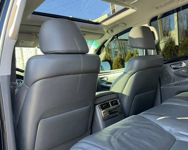 Черный Лексус ЛХ, объемом двигателя 5.7 л и пробегом 218 тыс. км за 26200 $, фото 18 на Automoto.ua