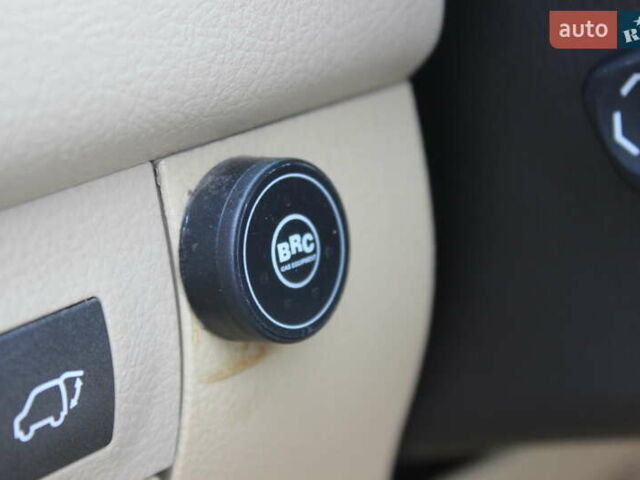 Чорний Лексус ЛХ, об'ємом двигуна 5.66 л та пробігом 208 тис. км за 27999 $, фото 61 на Automoto.ua