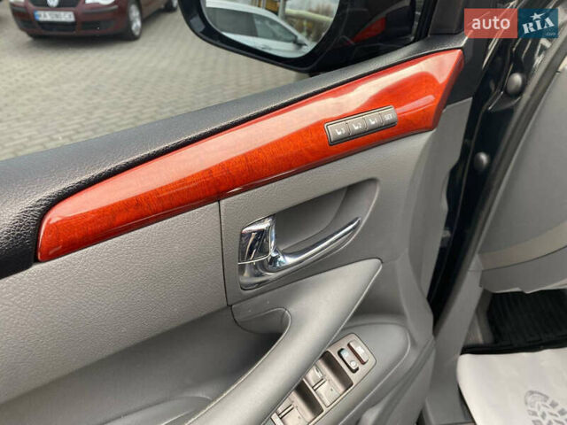 Черный Лексус ЛХ, объемом двигателя 5.66 л и пробегом 310 тыс. км за 25500 $, фото 19 на Automoto.ua