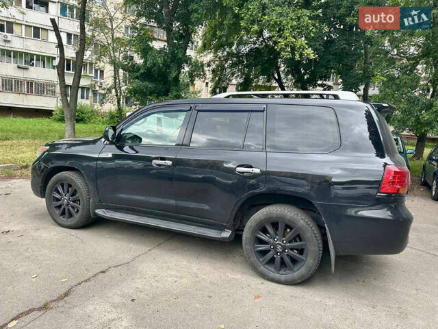 Черный Лексус ЛХ, объемом двигателя 5.7 л и пробегом 380 тыс. км за 23500 $, фото 5 на Automoto.ua