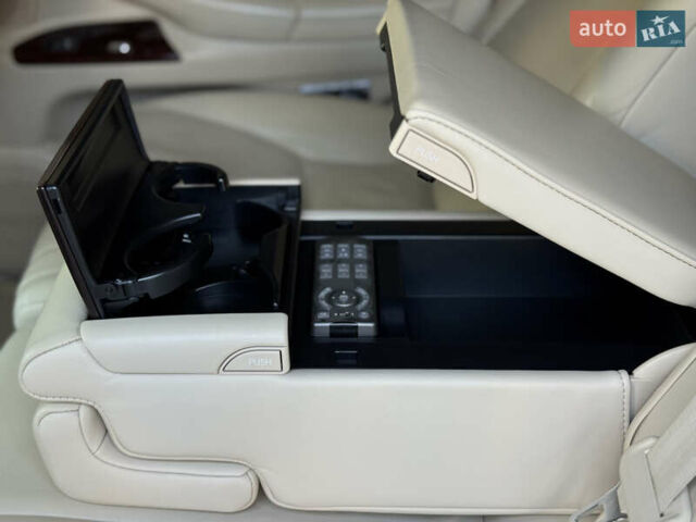 Черный Лексус ЛХ, объемом двигателя 5.7 л и пробегом 142 тыс. км за 71000 $, фото 36 на Automoto.ua