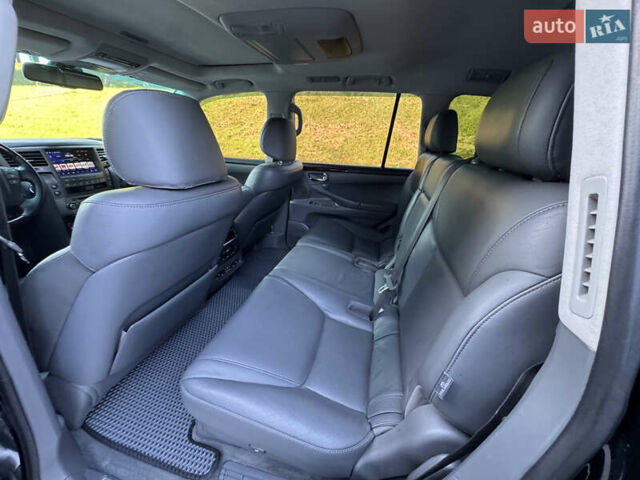 Черный Лексус ЛХ, объемом двигателя 5.7 л и пробегом 267 тыс. км за 31999 $, фото 31 на Automoto.ua