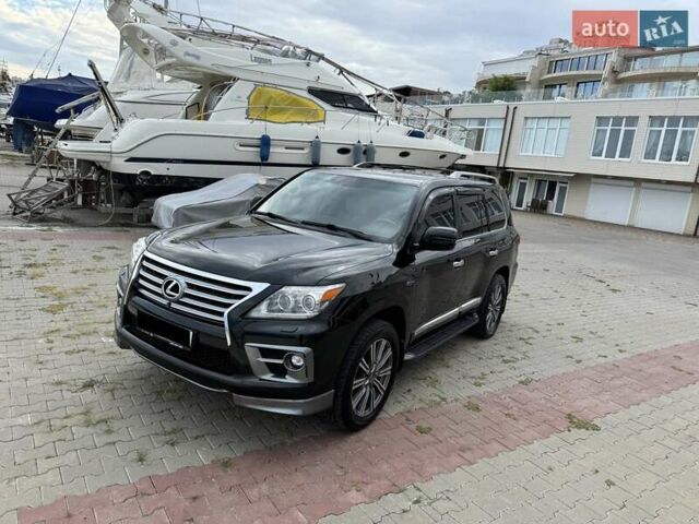 Черный Лексус ЛХ, объемом двигателя 5.66 л и пробегом 271 тыс. км за 29900 $, фото 1 на Automoto.ua