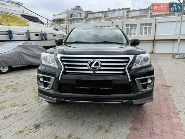 Черный Лексус ЛХ, объемом двигателя 5.66 л и пробегом 271 тыс. км за 29900 $, фото 3 на Automoto.ua