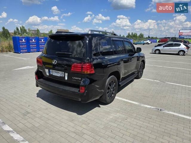 Черный Лексус ЛХ, объемом двигателя 5.66 л и пробегом 295 тыс. км за 27777 $, фото 8 на Automoto.ua