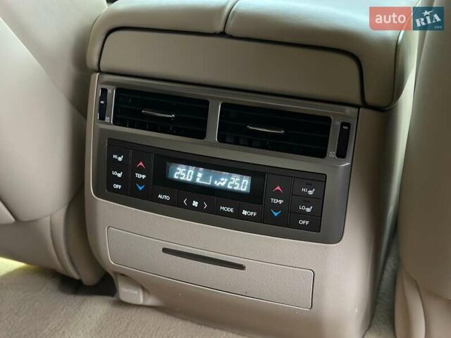 Чорний Лексус ЛХ, об'ємом двигуна 5.66 л та пробігом 144 тис. км за 75000 $, фото 75 на Automoto.ua