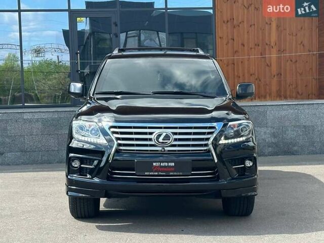 Черный Лексус ЛХ, объемом двигателя 5.66 л и пробегом 168 тыс. км за 75900 $, фото 1 на Automoto.ua