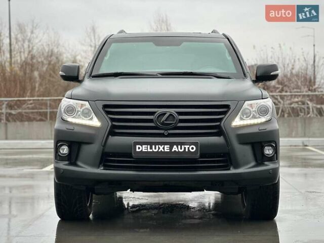 Чорний Лексус ЛХ, об'ємом двигуна 5.66 л та пробігом 144 тис. км за 75000 $, фото 6 на Automoto.ua