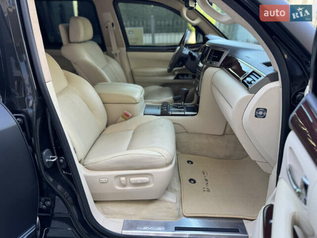 Черный Лексус ЛХ, объемом двигателя 5.7 л и пробегом 142 тыс. км за 71000 $, фото 23 на Automoto.ua