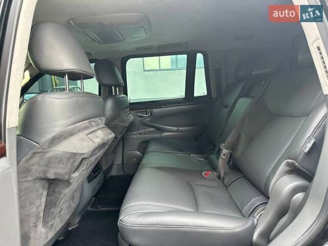 Черный Лексус ЛХ, объемом двигателя 5.66 л и пробегом 168 тыс. км за 75900 $, фото 11 на Automoto.ua