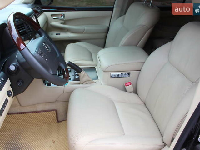 Чорний Лексус ЛХ, об'ємом двигуна 5.66 л та пробігом 208 тис. км за 27999 $, фото 38 на Automoto.ua