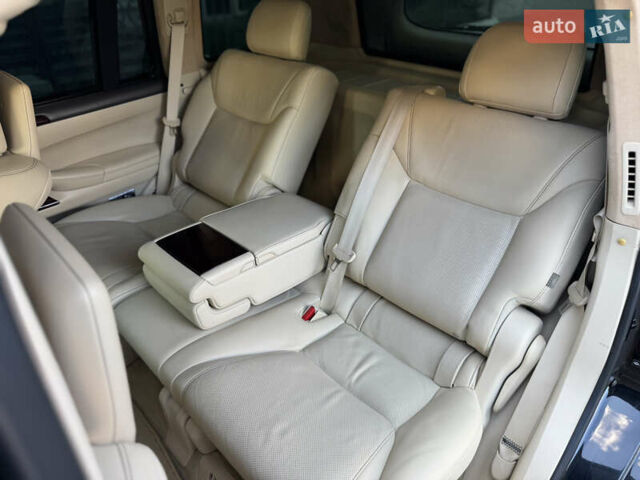 Черный Лексус ЛХ, объемом двигателя 5.7 л и пробегом 142 тыс. км за 71000 $, фото 31 на Automoto.ua