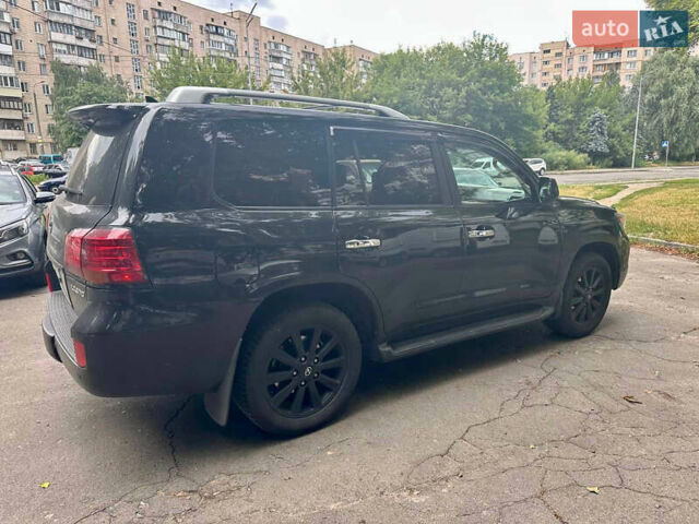 Черный Лексус ЛХ, объемом двигателя 5.7 л и пробегом 380 тыс. км за 23500 $, фото 2 на Automoto.ua