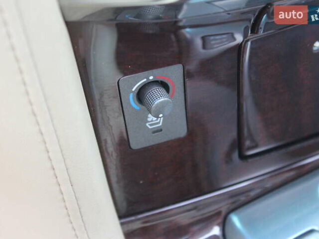 Чорний Лексус ЛХ, об'ємом двигуна 5.66 л та пробігом 208 тис. км за 27999 $, фото 70 на Automoto.ua