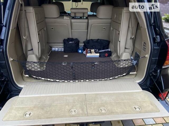Черный Лексус ЛХ, объемом двигателя 5.66 л и пробегом 160 тыс. км за 28000 $, фото 17 на Automoto.ua