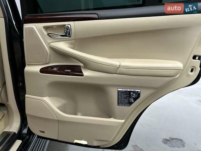 Чорний Лексус ЛХ, об'ємом двигуна 5.66 л та пробігом 144 тис. км за 75000 $, фото 66 на Automoto.ua