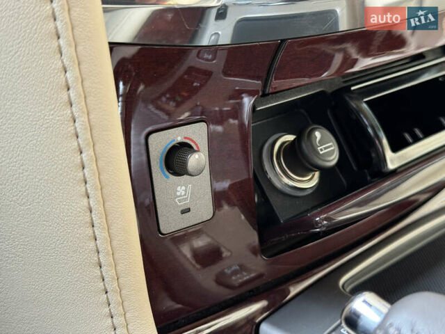 Черный Лексус ЛХ, объемом двигателя 5.7 л и пробегом 142 тыс. км за 71000 $, фото 50 на Automoto.ua