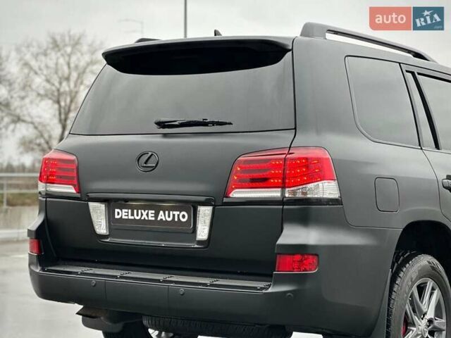 Чорний Лексус ЛХ, об'ємом двигуна 5.66 л та пробігом 144 тис. км за 75000 $, фото 8 на Automoto.ua