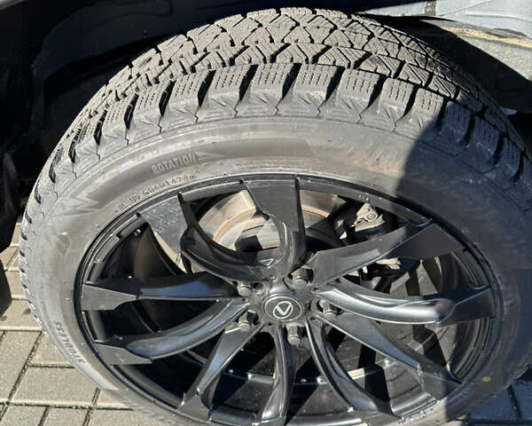 Черный Лексус ЛХ, объемом двигателя 5.7 л и пробегом 218 тыс. км за 26200 $, фото 21 на Automoto.ua