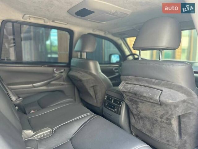 Черный Лексус ЛХ, объемом двигателя 5.66 л и пробегом 168 тыс. км за 75900 $, фото 12 на Automoto.ua