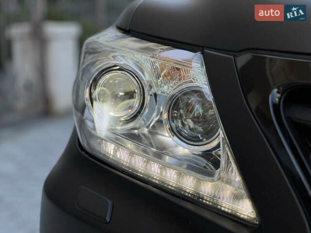 Черный Лексус ЛХ, объемом двигателя 5.7 л и пробегом 142 тыс. км за 71000 $, фото 59 на Automoto.ua