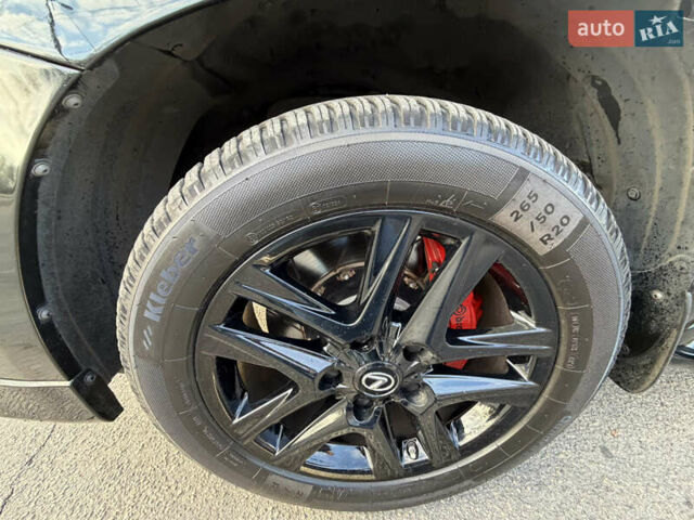 Черный Лексус ЛХ, объемом двигателя 5.66 л и пробегом 160 тыс. км за 38000 $, фото 15 на Automoto.ua