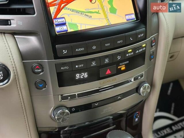 Чорний Лексус ЛХ, об'ємом двигуна 5.66 л та пробігом 144 тис. км за 75000 $, фото 92 на Automoto.ua