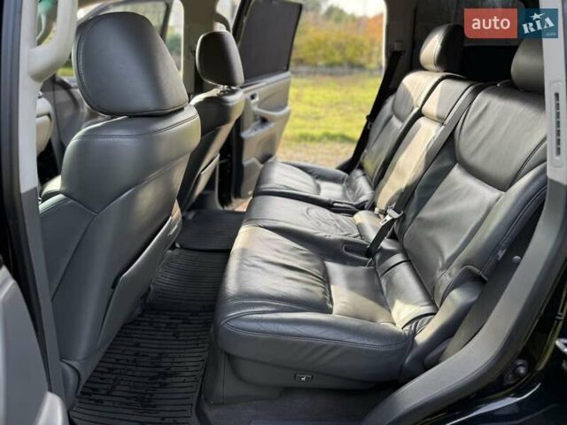 Черный Лексус ЛХ, объемом двигателя 5.66 л и пробегом 374 тыс. км за 26500 $, фото 23 на Automoto.ua