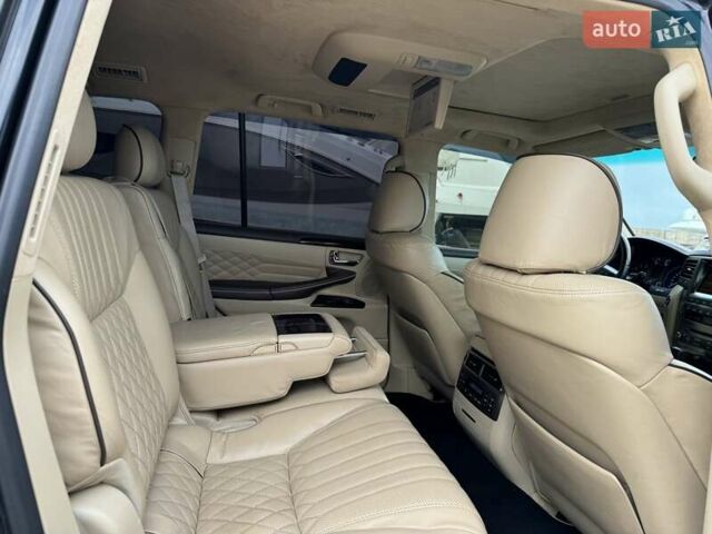 Черный Лексус ЛХ, объемом двигателя 5.66 л и пробегом 271 тыс. км за 29900 $, фото 24 на Automoto.ua