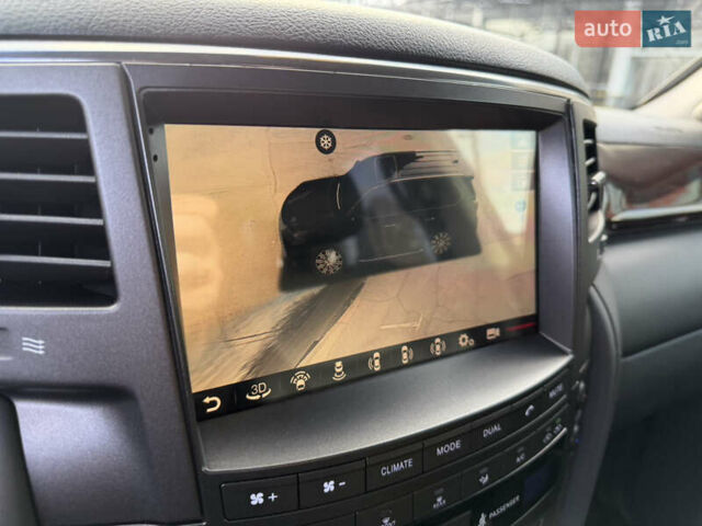 Черный Лексус ЛХ, объемом двигателя 5.66 л и пробегом 160 тыс. км за 38000 $, фото 28 на Automoto.ua