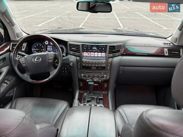 Чорний Лексус ЛХ, об'ємом двигуна 5.7 л та пробігом 270 тис. км за 33000 $, фото 6 на Automoto.ua