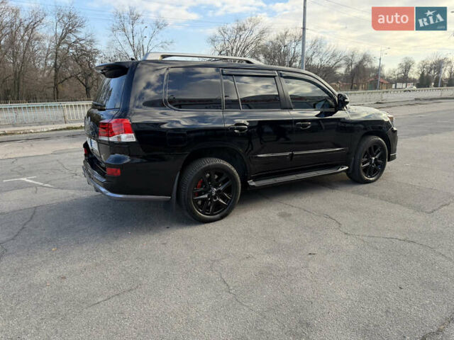 Черный Лексус ЛХ, объемом двигателя 5.66 л и пробегом 160 тыс. км за 38000 $, фото 10 на Automoto.ua