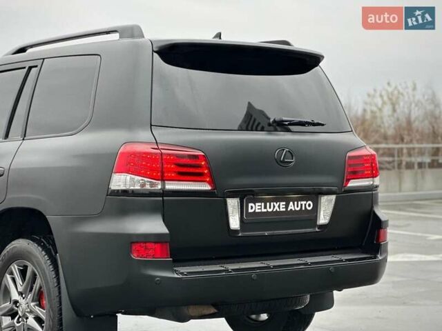 Чорний Лексус ЛХ, об'ємом двигуна 5.66 л та пробігом 144 тис. км за 75000 $, фото 27 на Automoto.ua