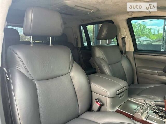 Черный Лексус ЛХ, объемом двигателя 5.66 л и пробегом 168 тыс. км за 75900 $, фото 9 на Automoto.ua