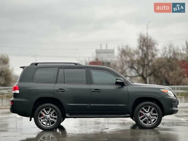 Чорний Лексус ЛХ, об'ємом двигуна 5.66 л та пробігом 144 тис. км за 75000 $, фото 24 на Automoto.ua