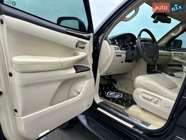 Чорний Лексус ЛХ, об'ємом двигуна 5.66 л та пробігом 144 тис. км за 75000 $, фото 44 на Automoto.ua