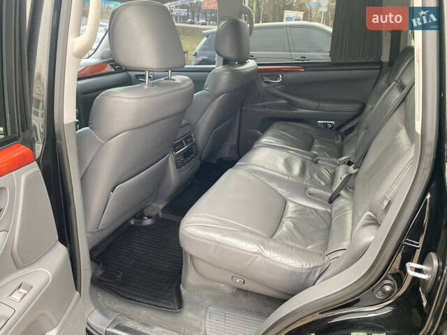 Черный Лексус ЛХ, объемом двигателя 5.66 л и пробегом 310 тыс. км за 25500 $, фото 10 на Automoto.ua