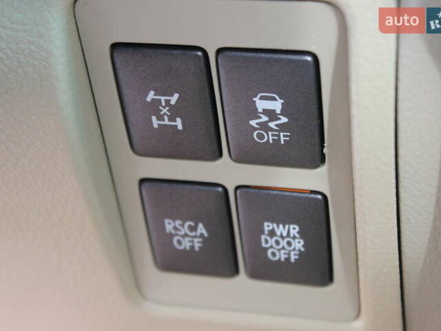 Чорний Лексус ЛХ, об'ємом двигуна 5.66 л та пробігом 208 тис. км за 27999 $, фото 68 на Automoto.ua